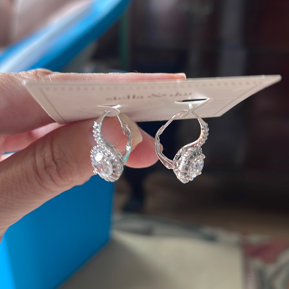 Stella & Dot earrings silver